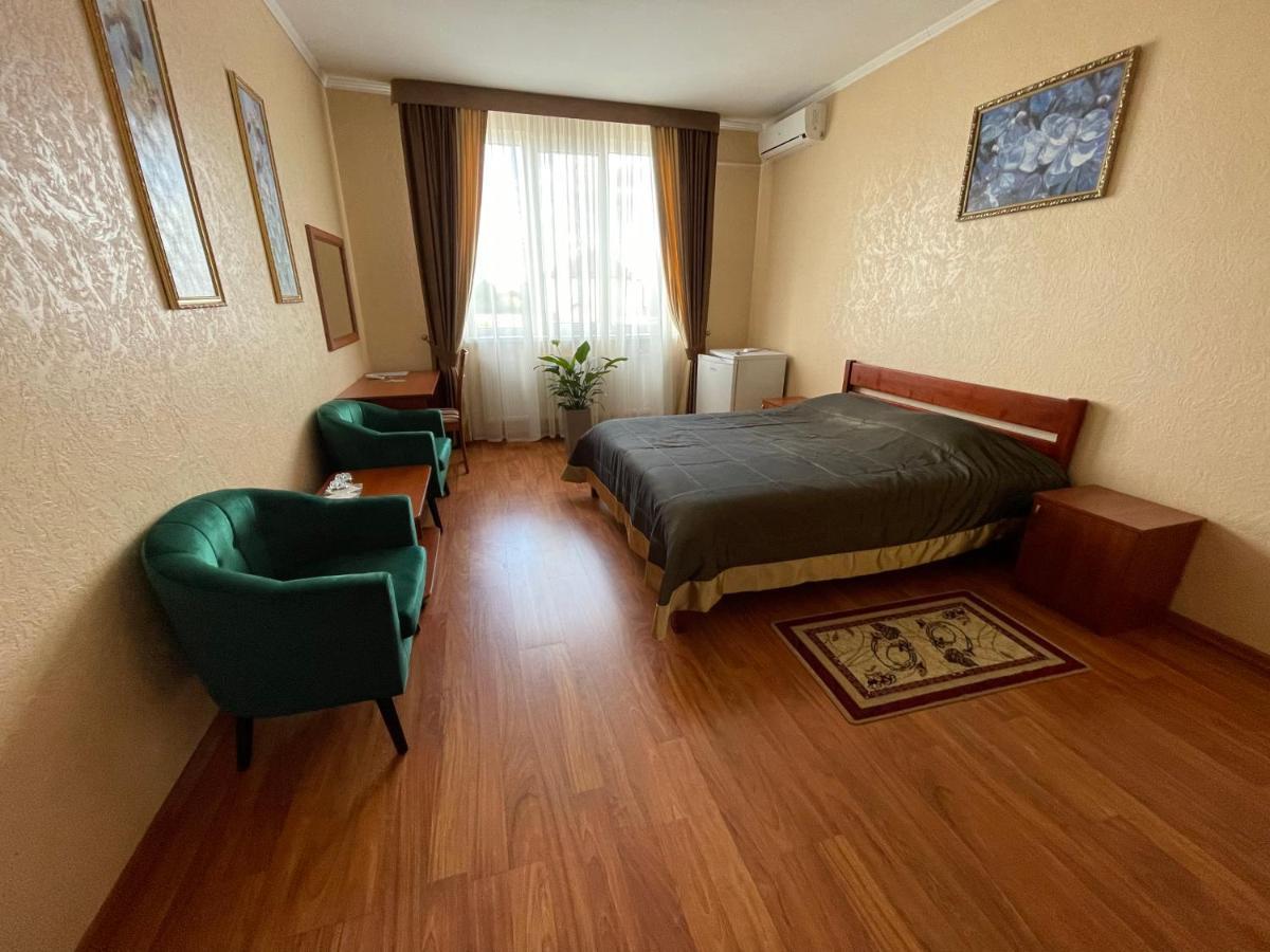 Yunist Otel İvano-Frankivsk Dış mekan fotoğraf