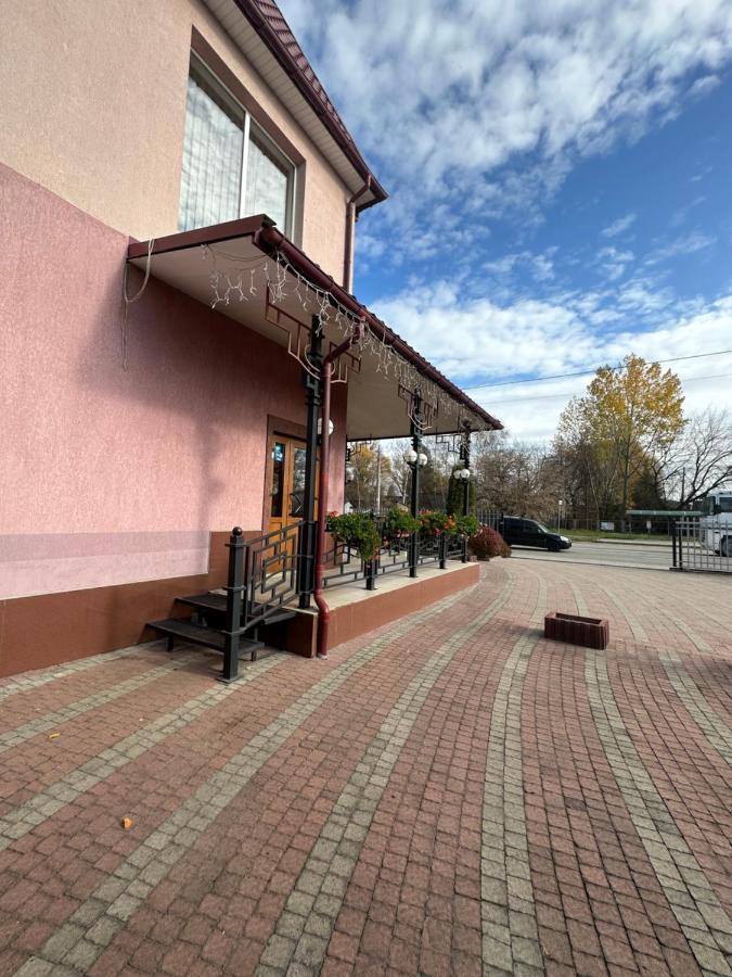 Yunist Otel İvano-Frankivsk Dış mekan fotoğraf